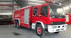 五十鈴雙橋泡沫消防車(chē)圖片