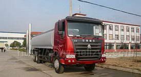 斯太爾后雙橋化工液體運輸車(chē)圖片