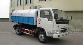 東風(fēng)小霸王密封垃圾車(chē)圖片