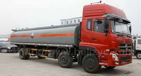 東風(fēng)天龍小三軸化工液體運輸車(chē)圖片