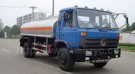 東風(fēng)153化工液體運輸車(chē)圖片