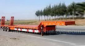 低平板半掛車(chē)圖片